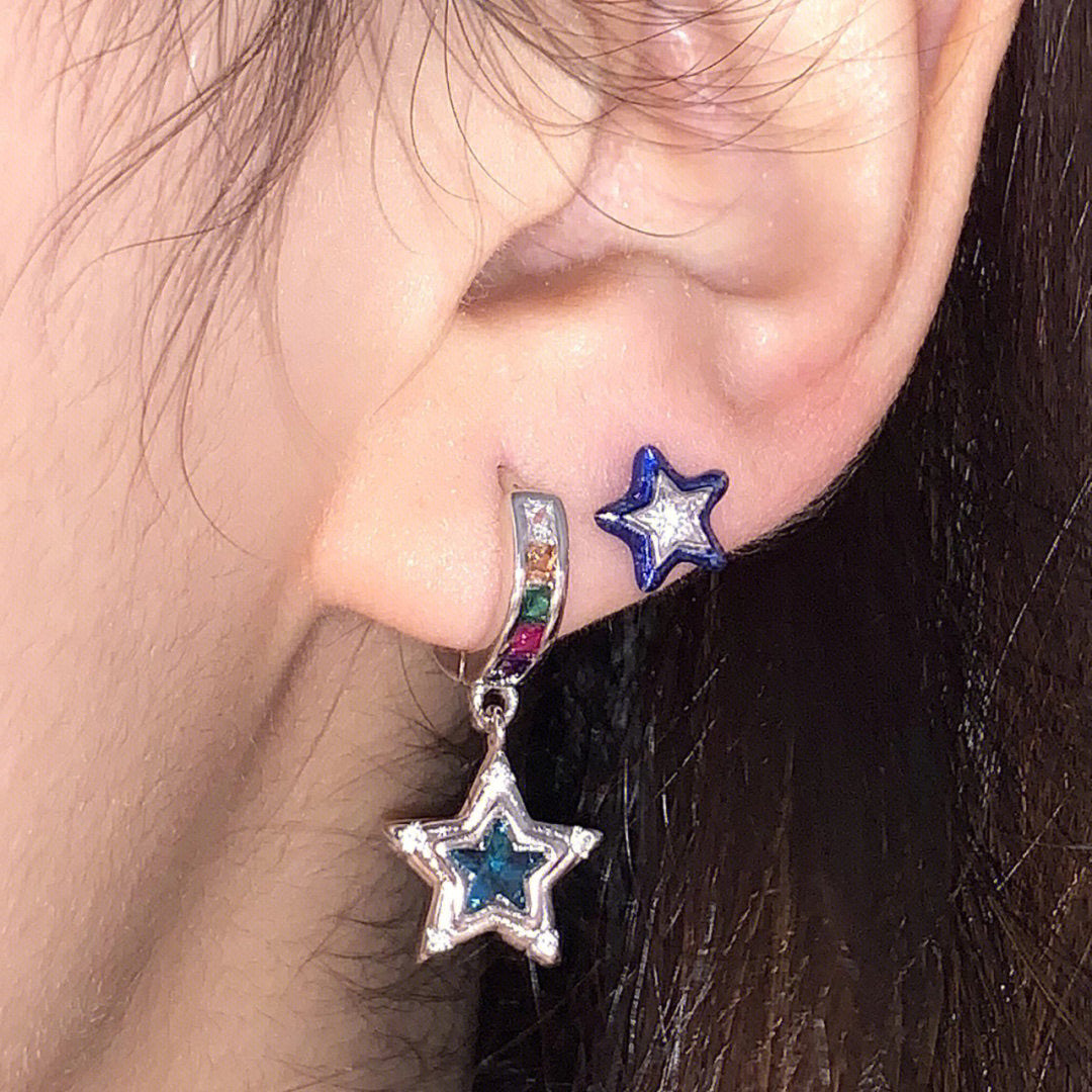 Blue Pentagram Colored Diamond Earrings